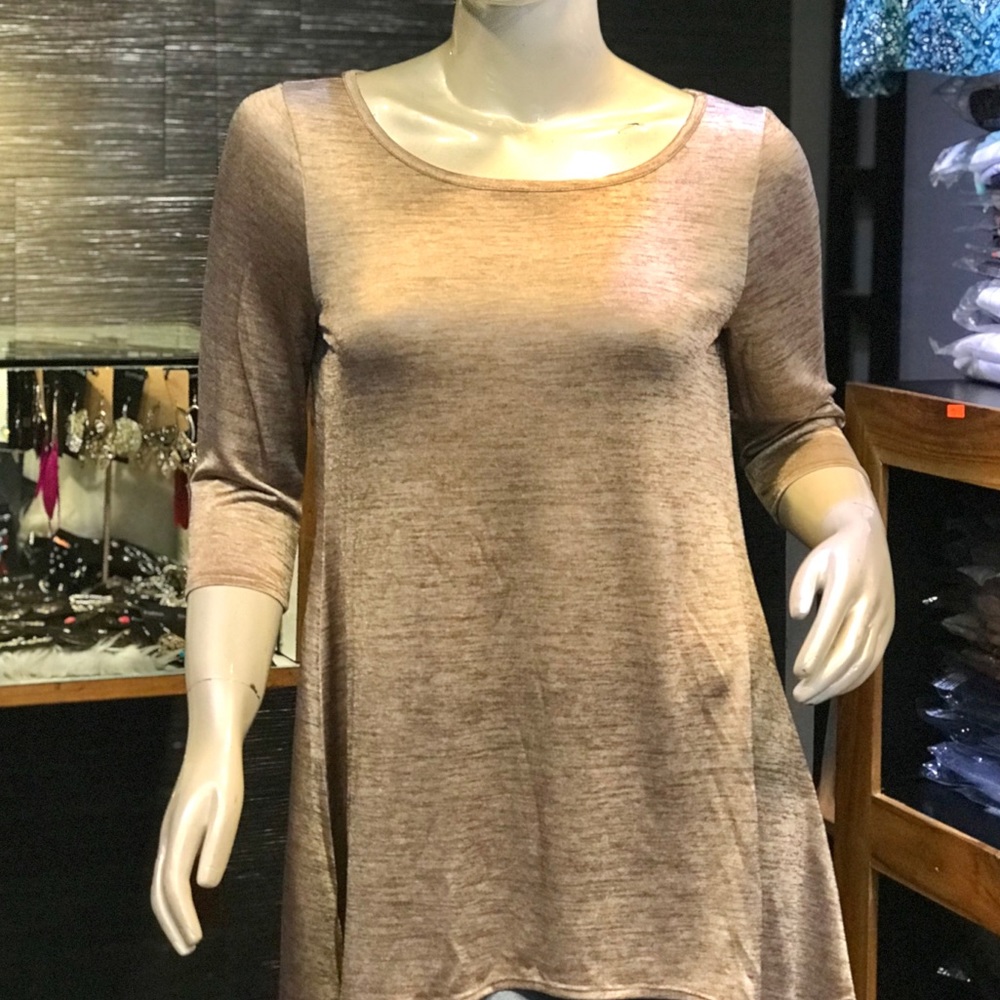 Asymmetric Gold Shine Top-New✨ - Picture 2 of 3